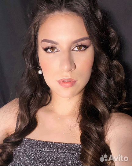 Модель на макияж