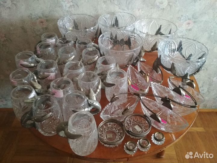 Вазы и кружки раки. Вазочки и солонки в серебре