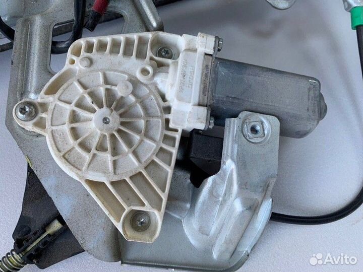 Стеклоподъемник передний левый Камаз 5490 2018