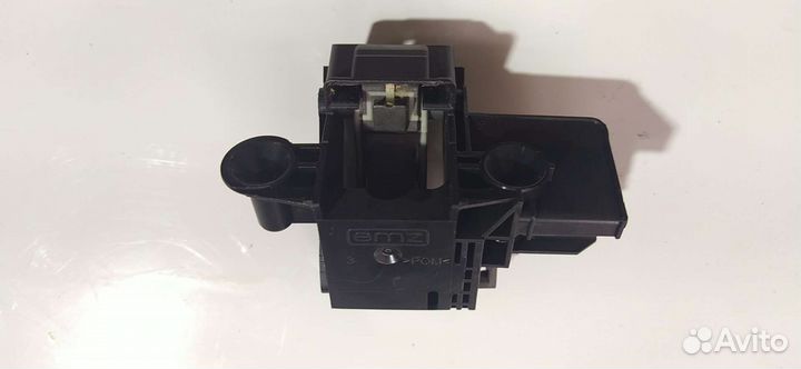 Замок дверцы Electrolux