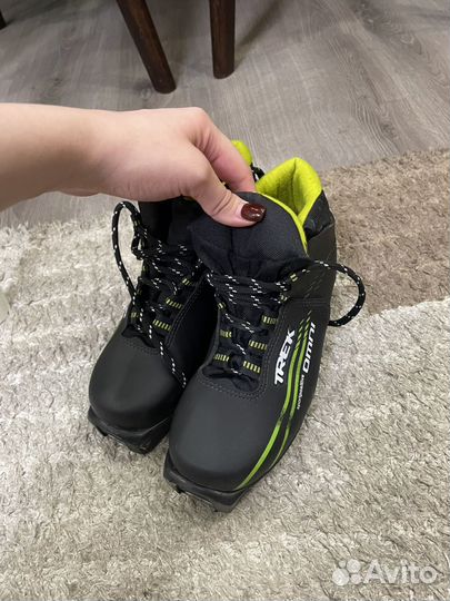 Лыжные ботинки trek 33