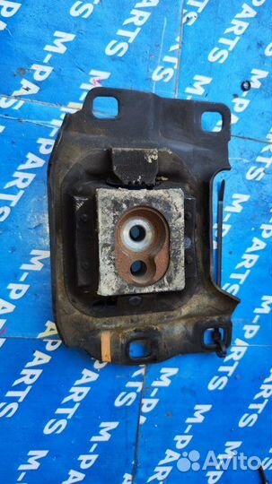 Подушка кпп Mazda Axela blefp LF-VD 2010