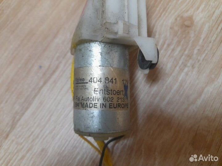 Натяжитель ремня безопасности Volkswagen Touareg