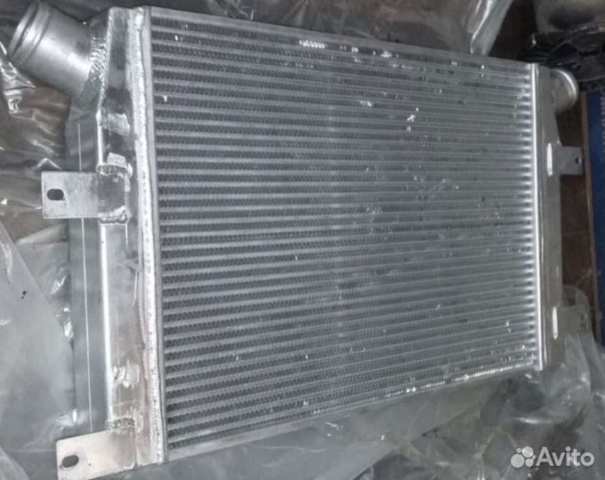 Интеркуллер Komatsu PC300-7