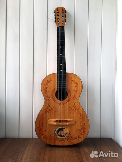 Гитара семиструнная