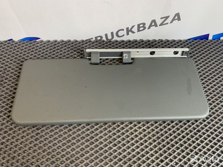 Козырек солнцезащитный левый