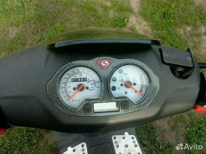 Продам скутер стелс