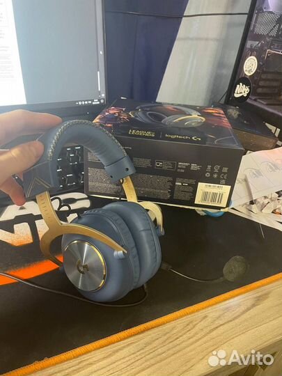 Игровые наушники logitech g pro