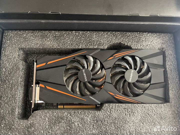 Видеокарта Gigabyte GeForce GTX 1070 windforce OC