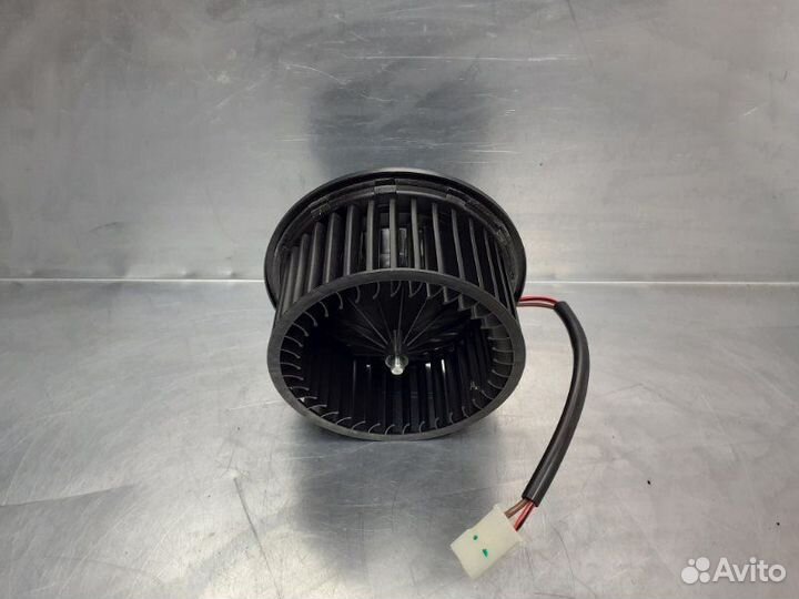 Моторчик отопителя Volkswagen Passat B3 1988-1993