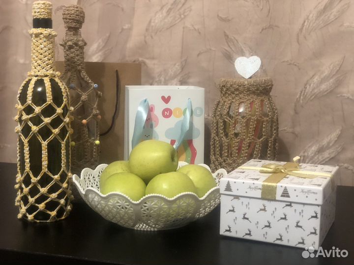 Бутылки, вазы