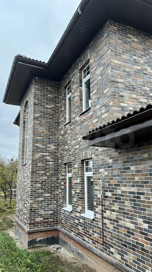 Коттедж 280 м² на участке 8,2 сот.