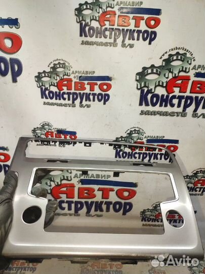 Рамка магнитолы Volkswagen Golf 2013