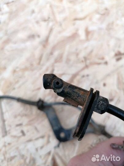 Датчик abs задний Nissan Qashqai (J10) Qashqai +2