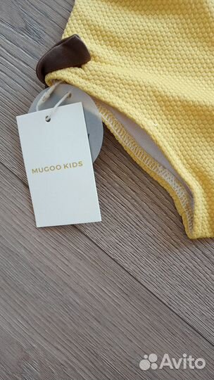 Купальник для девочки mugoo. 90 размер