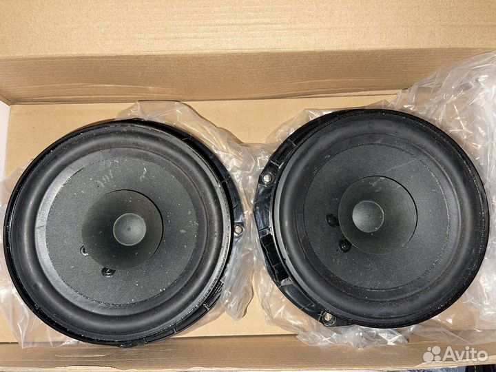 Динамики оригинальные на поло седан