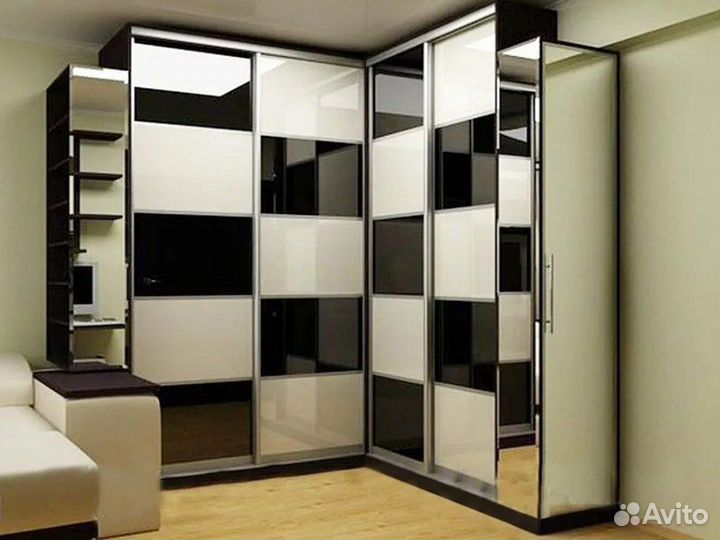 Шкаф угловой