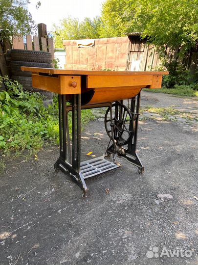 Швейная машинка Подольск