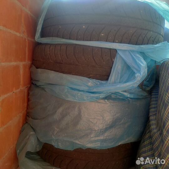 Bridgestone Ice Cruiser 7000S 195/65 R15