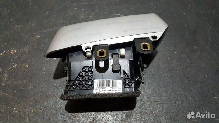 Дефлектор воздушный левый Porsche Cayenne 958