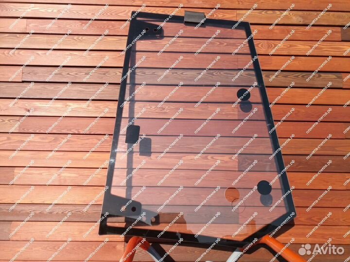 Стекло для Volvo BL61 / BL71 2009