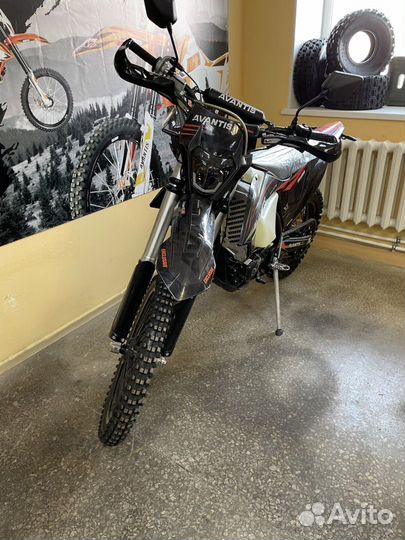 Мотоцикл Avantis Enduro 250 dohc PRO Carb FCR Excl