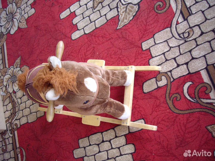 Лошадки-качалки, мягкие