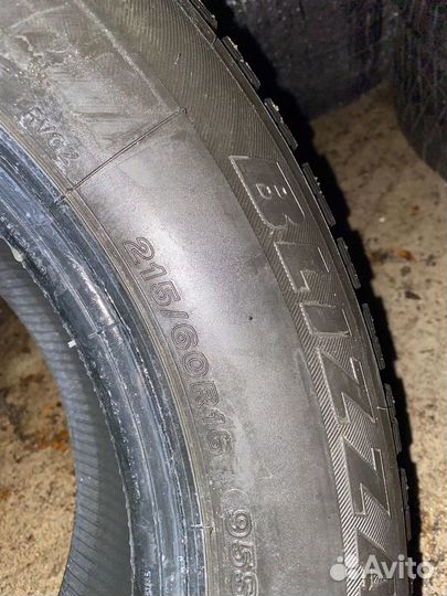 Bridgestone Blizzak Revo GZ 215/60 R16 95S
