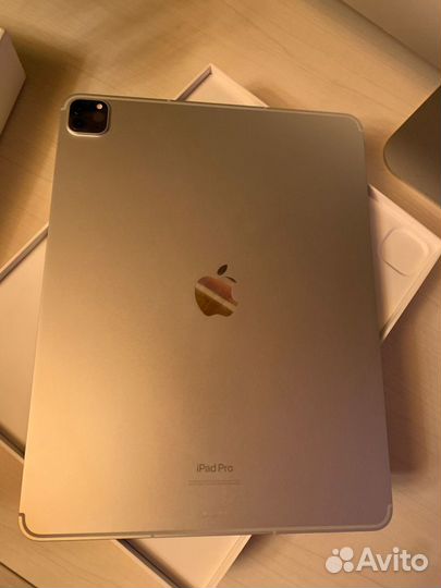 iPad pro 12.9 m2 2022 128gb