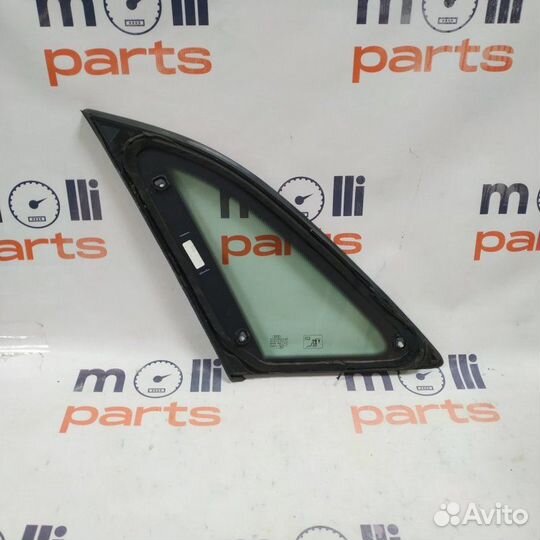 Стекло заднее форточка правое Audi Q3 8U 2014