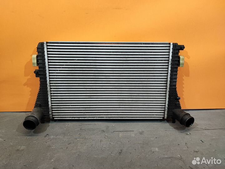 Радиатор интеркулера Volkswagen Tiguan 5N1 2.0 TDI