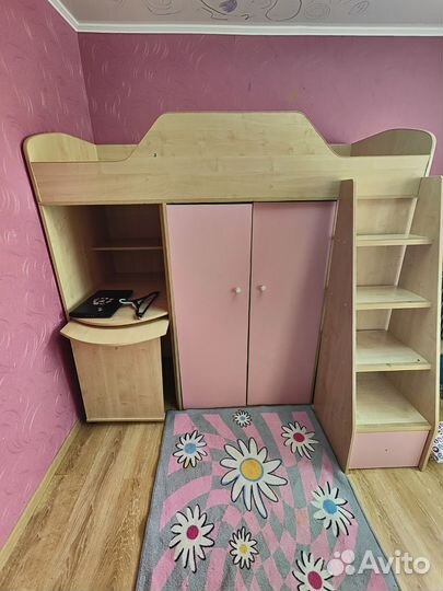 Детская кровать двухъярусная