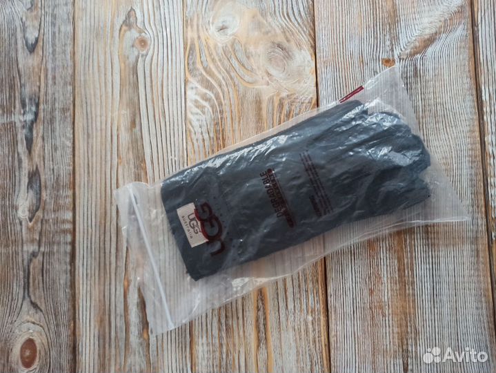 Перчатки женские UGG Новые