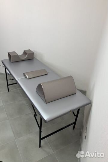 Массажная кушетка