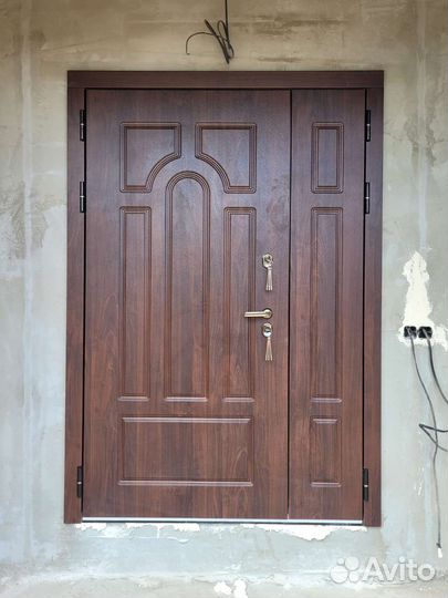 Двери входные со склада