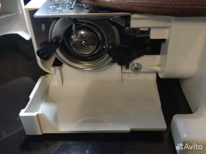 Швейная машина Elna 1110 (Janome)