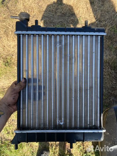 Радиатор охлаждения на hyundai accent