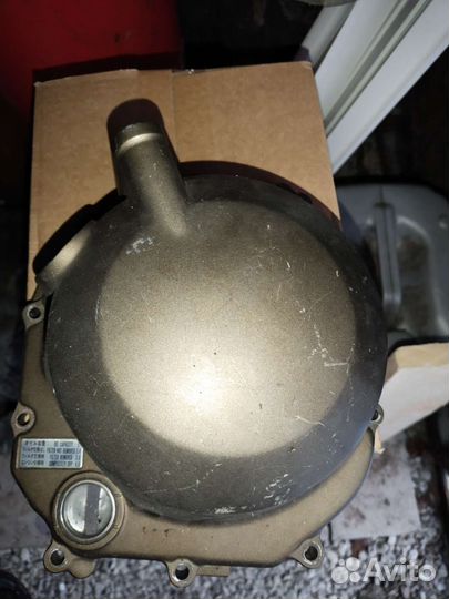 Крышка мотора Кавасаки zx6r