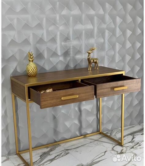 Туалетный столик консоль