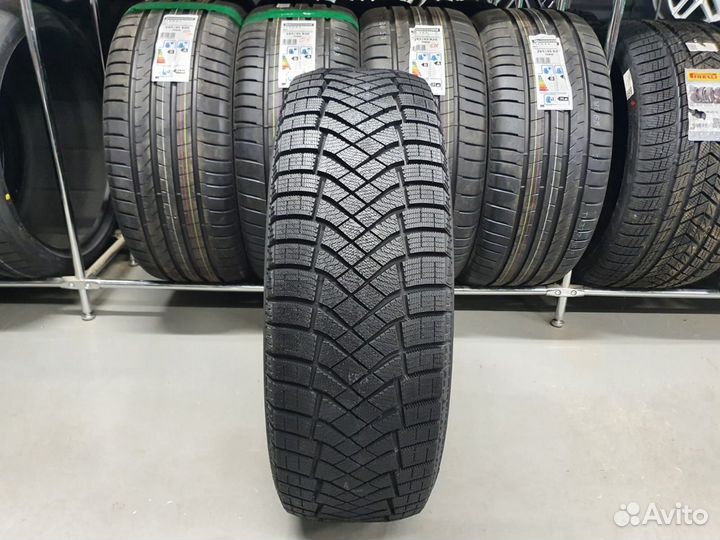 Pirelli Ice Zero FR 225/45 R18