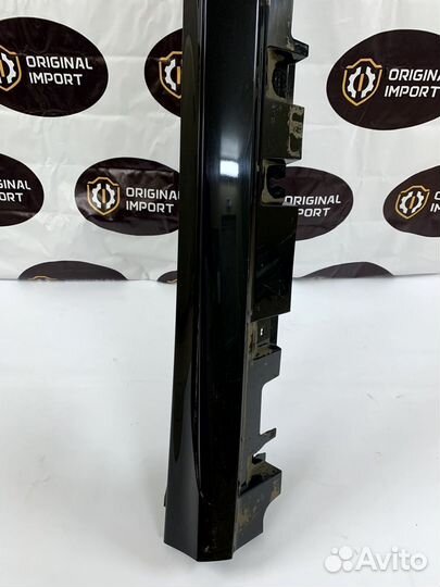 Обшивка порога левого Mercedes