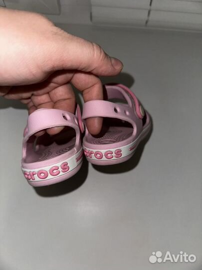 Сандали crocs c8