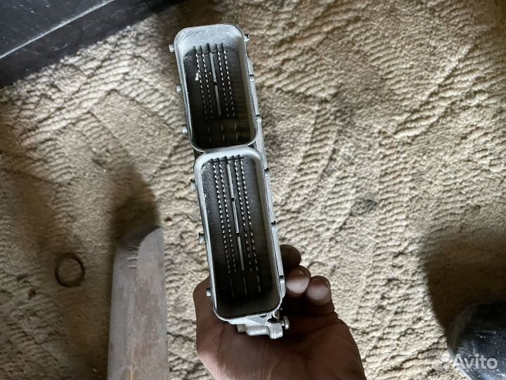 Блок управления двигателя BMW 1E87 2011