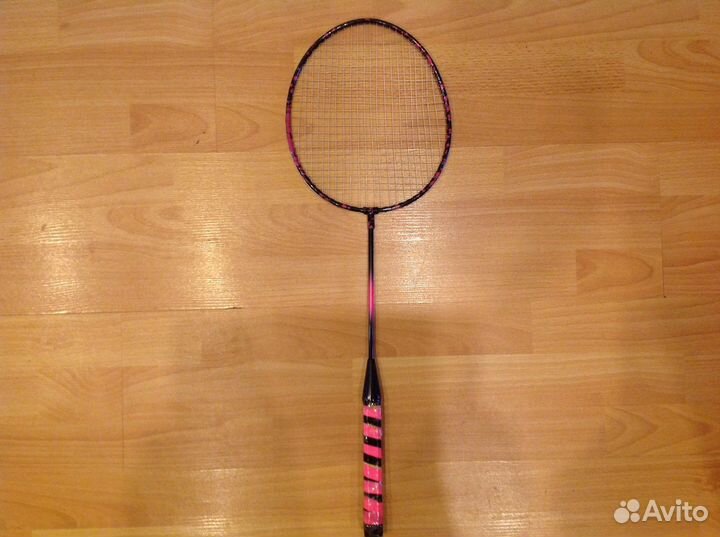 Ракетка для бадминтона