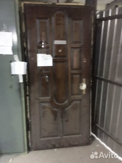 Дверь входная металлическая