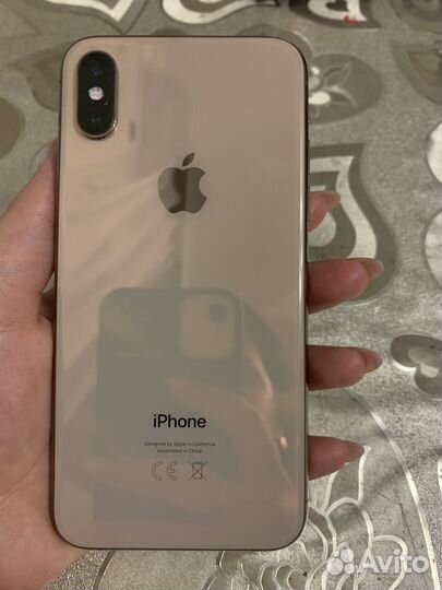 iPhone SE, 64 ГБ