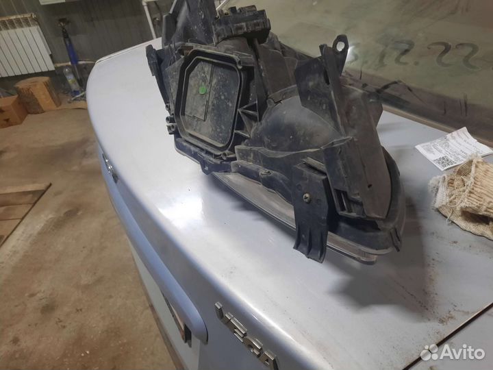 Фара левая toyota corolla