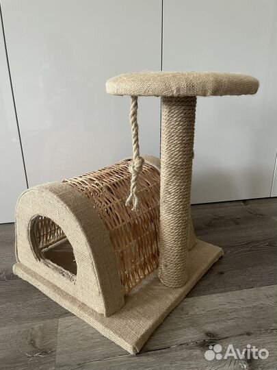 Домик для кошки с когтеточкой