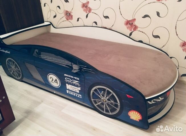 Детская кровать машина с матрасом