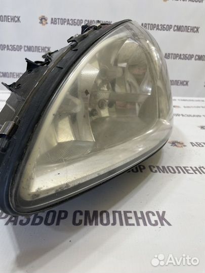 Фара левая Mercedes-Benz Vito